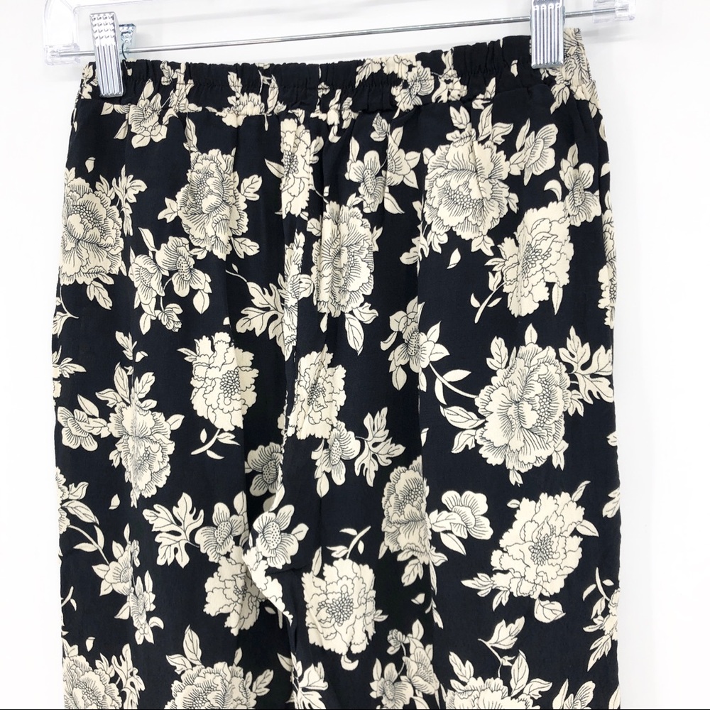 BRANDY MELVILLE Sushanna Floral Jogger Pant - Picture 8 of 13